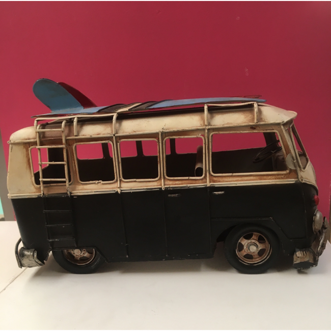 KOMBI DE METAL PRETA COM PRANCHAS G 20X37