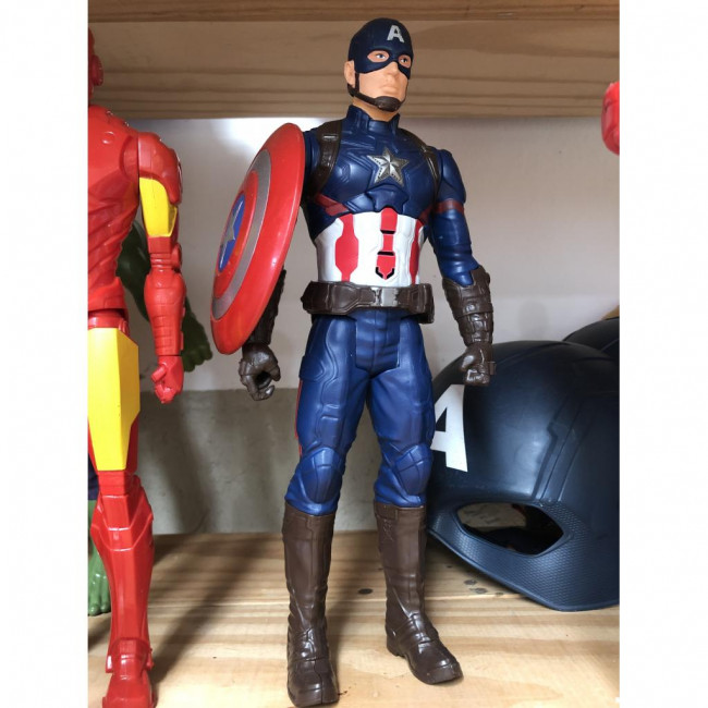 BONECO SUPER HERÓI CAPITÃO AMERICA COM ESCUDO