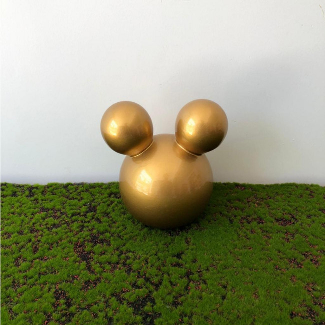 Cabeça do Mickey dourado