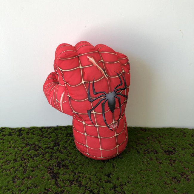 Mão homem aranha pelúcia