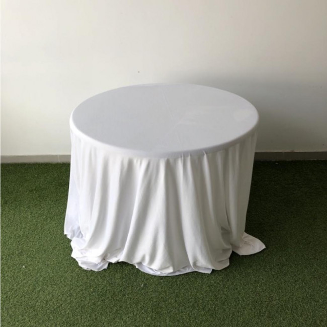 Mesa redonda tampo fibra 1m convidados (4 a 6 pessoas) (acompanha apoio com 01 mesa quadrada plástico)