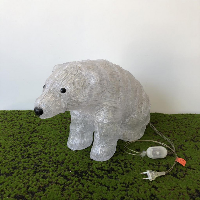 Urso led sentado