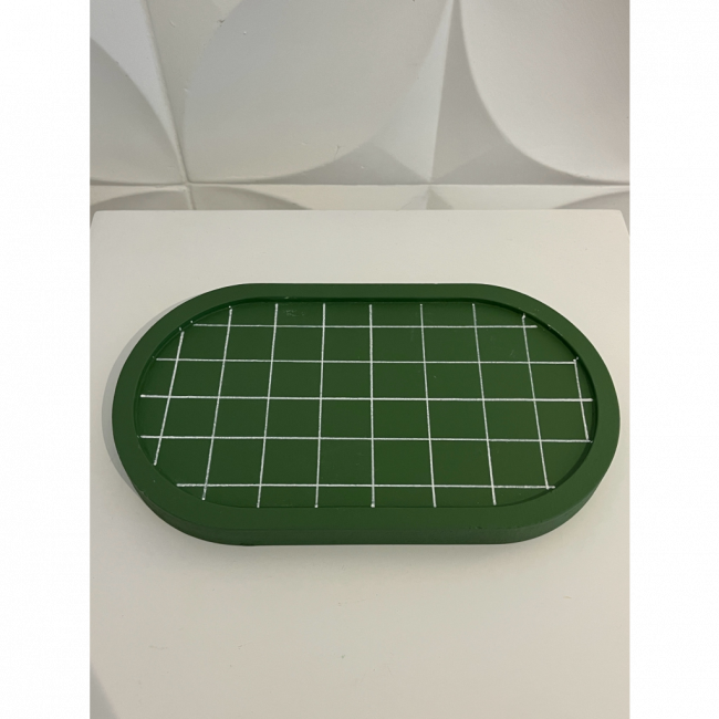 Bandeja retangular oval madeira verde folha xadrez branco  (25cm C x 14cm L)