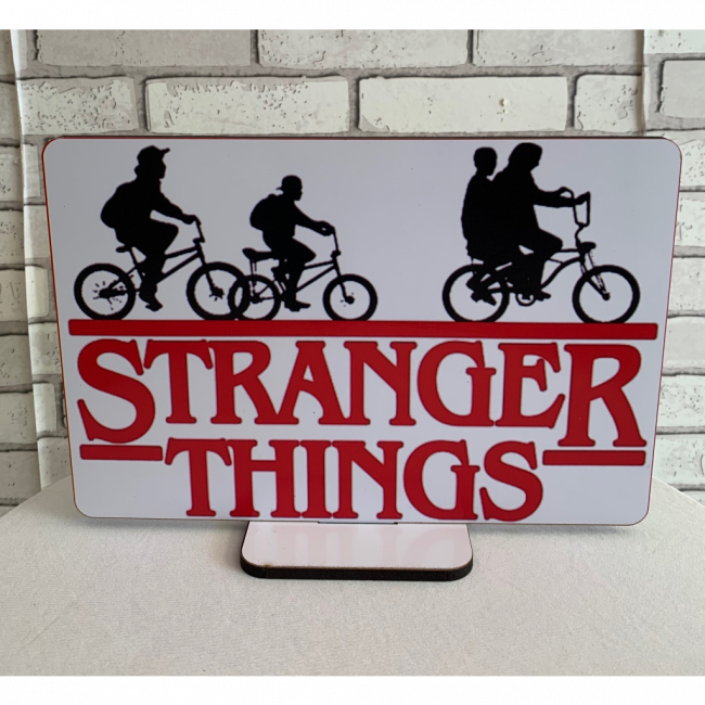 Placa de mdf Stranger Things (20cm A x 30cm L)