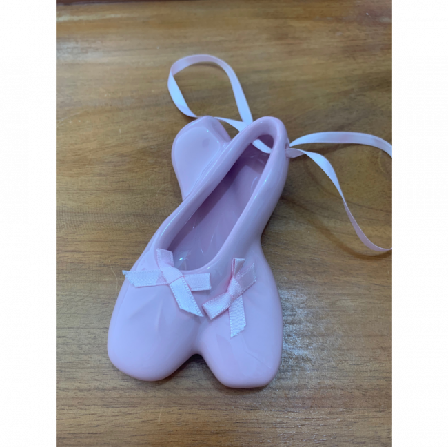Sapatilha de bailarina rosa de ceramica (15cm)