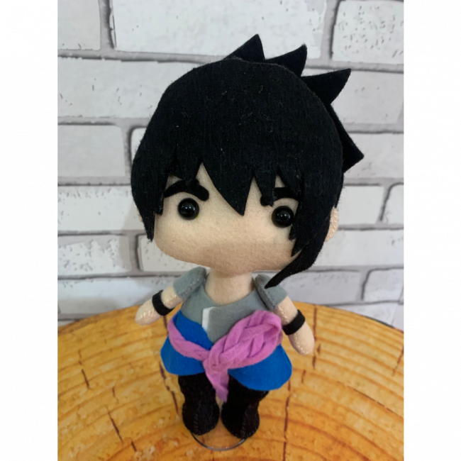 Sasuke de Feltro 25cm A (Naruto)