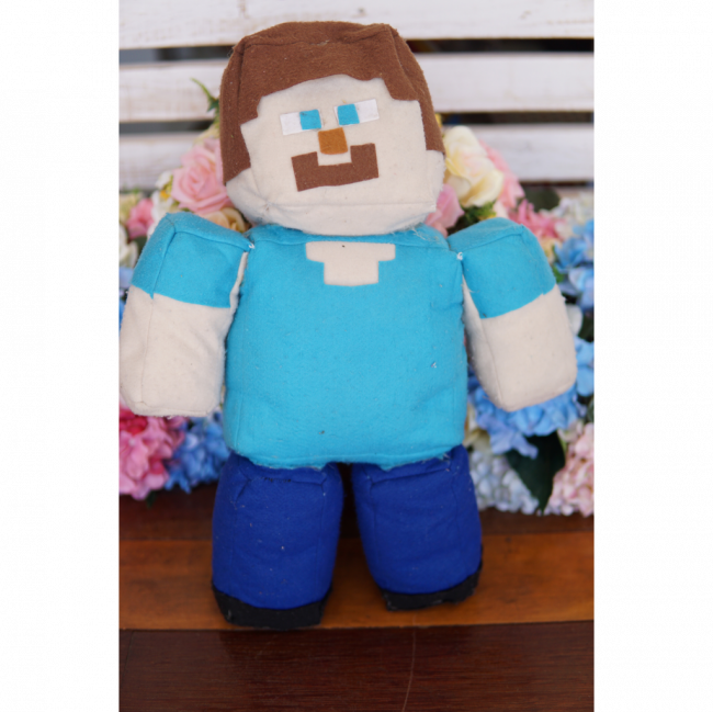 Boneco em feltro Steve (minecraft)