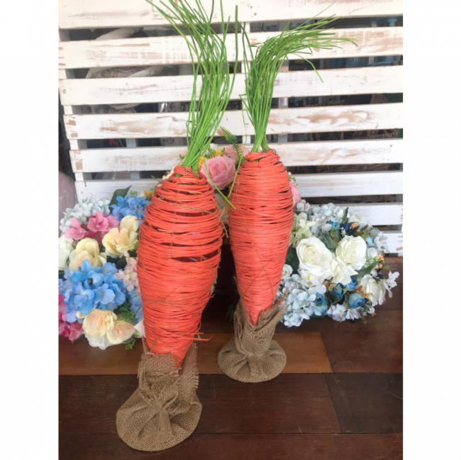Cenoura decorativa com suporte  - páscoa