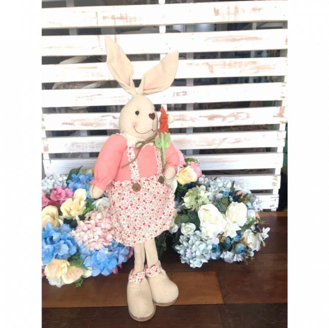 Coelha decorativa com vestido floral - páscoa