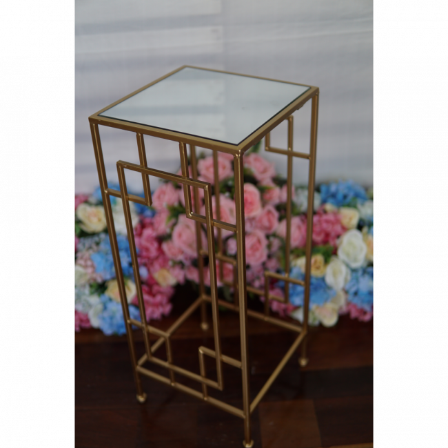 Mesinha quadrada geométrica com tampo de espelho (mesa,aniversário, adulto, 15 anos, casamento, noivado)