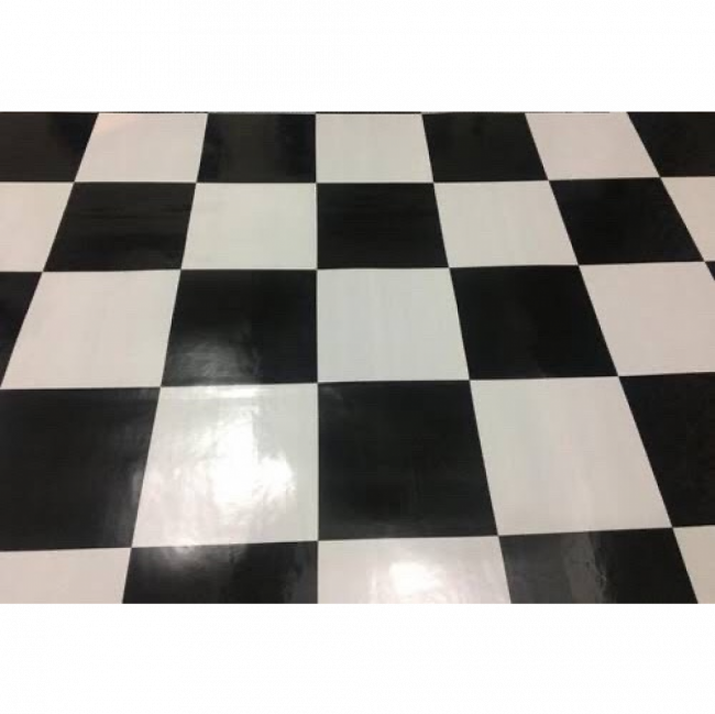 tapete xadrez preto e branco (carros, jogo)