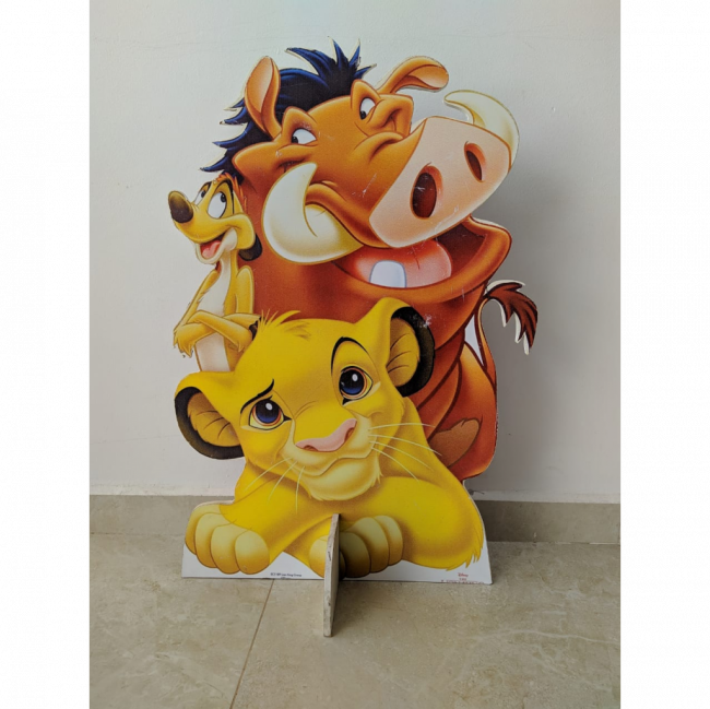 Totem de chão Pumba, Timão e Simba  (O Rei Leão, Timão e Pumba)