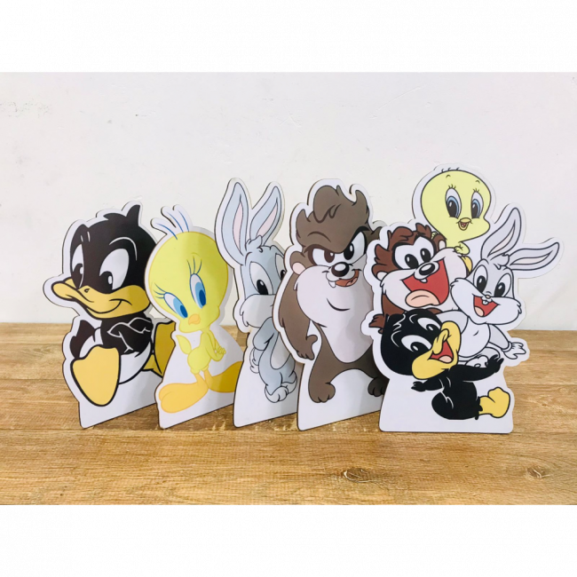 5 display Looney tunes