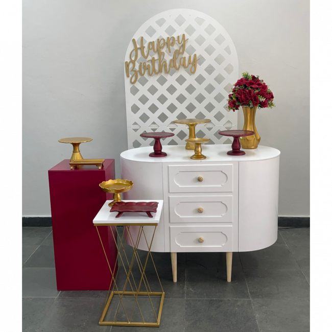 ANIVERSARIO ADULTO MARSALA / BRANCO / DOURADO KIT 1