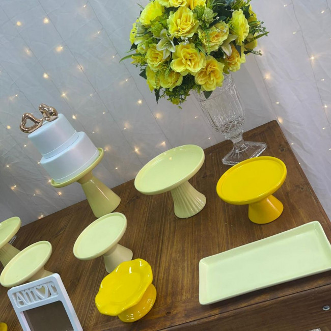 Casamento Amarelo com Cortina de Led