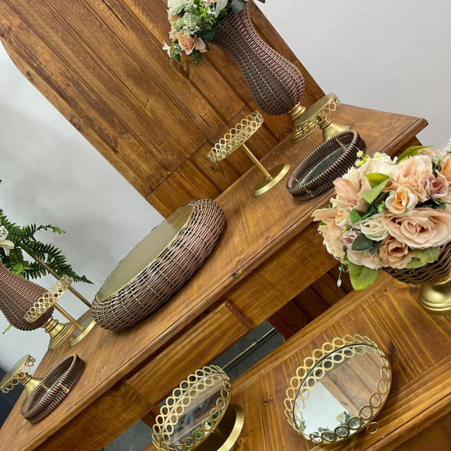 CASAMENTO RUSTICO COM PEÇAS JUNCO E DOURADO