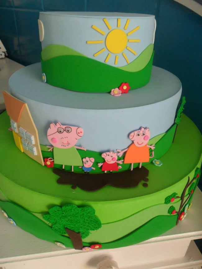 BOLO CENOGRAFICO PEPPA