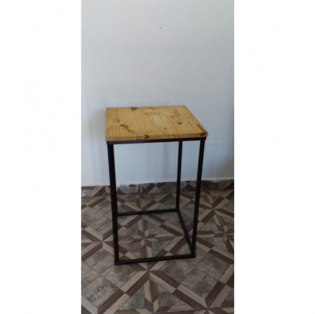 MESA CUBO PRETA M (DESMONTAVEL)