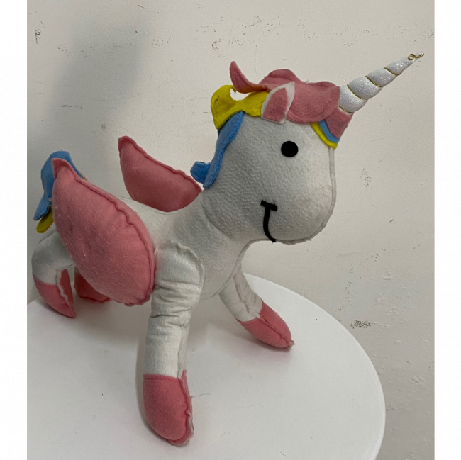 UNICORNIO DE FELTRO