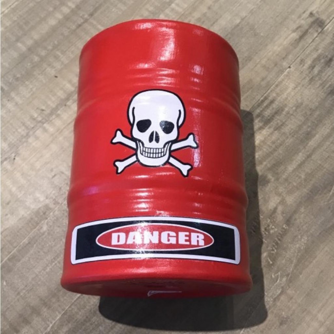 Latão danger vermelho