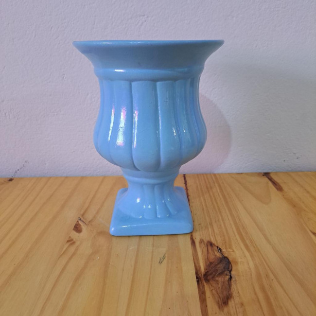 VASO DE  CERAMICA AZUL  CLARO