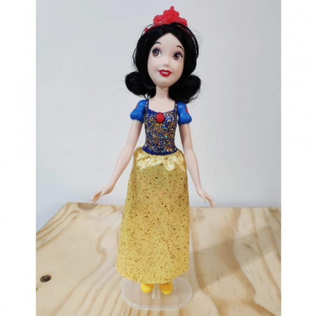 Boneca Branca de Neve P