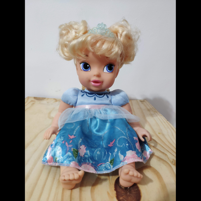 Boneca Cinderela Baby (Princesas)