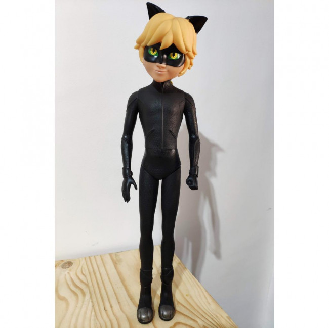 Boneco Cat Noir G (Ladybug)