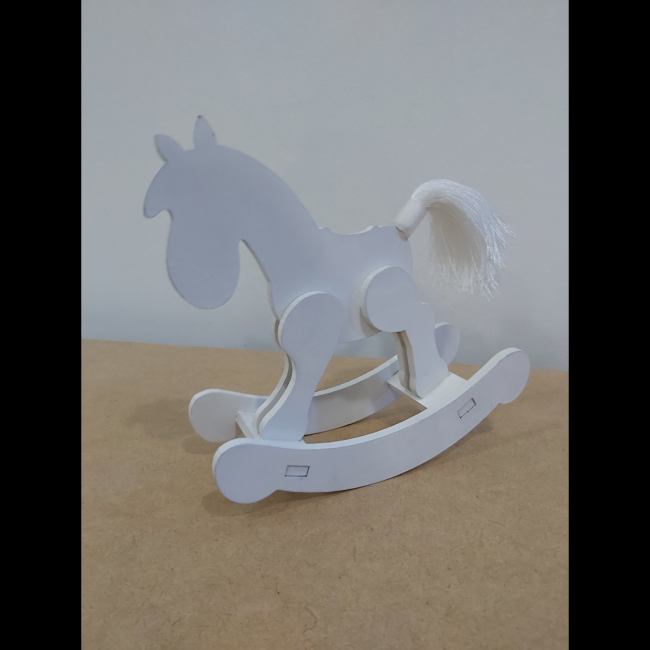 Cavalo mdf pequeno branco 2