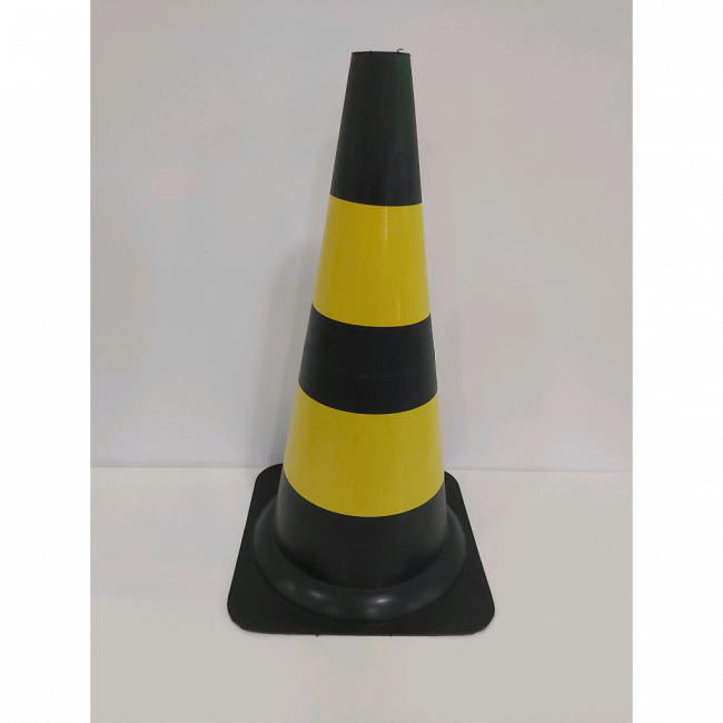 cone de chão preto e amarelo