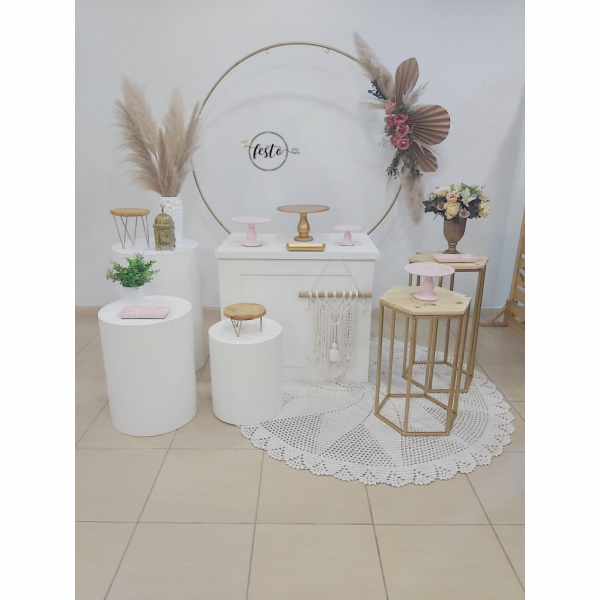 Decoração boho rosa e dourado