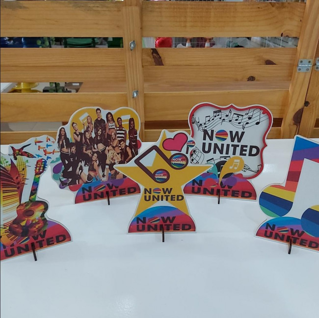 Kit display de mesa 5 peças Now United