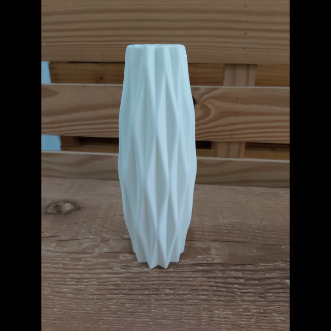 Vaso plastico geometrico branco gelo