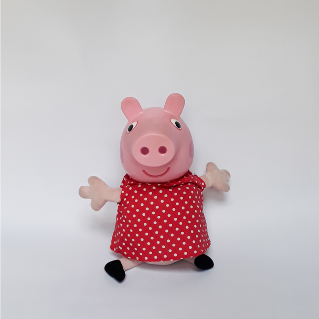 BONECO TURMA PEPPA - MAMAE PIG