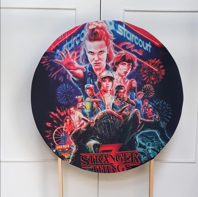 CAPA PAINEL STRANGER THINGS 90CM DM