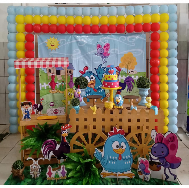 DISPLAY DE CHÃO GALINHA PINTADINHA