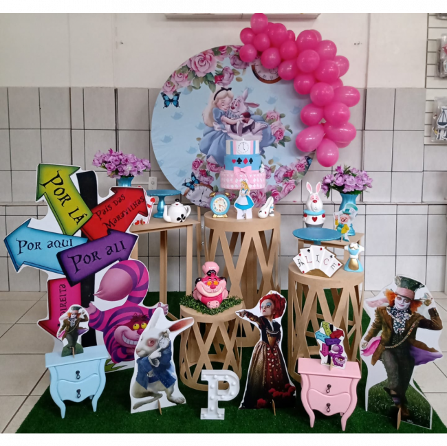 DISPLAY DE MESA ALICE NO PAÍS DAS MARAVILHAS