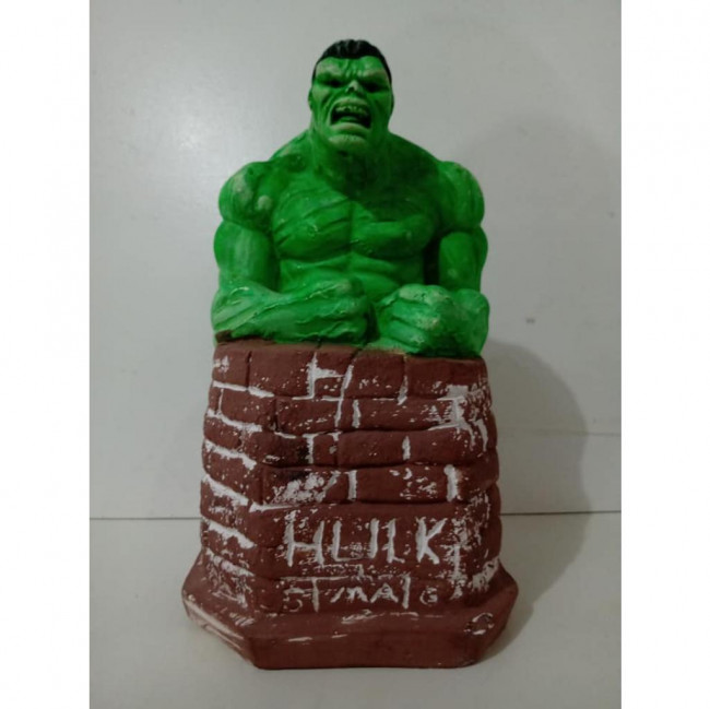 HULK NO MURO VINGADORES