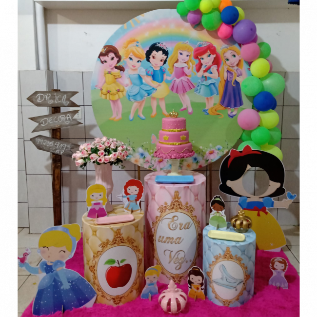 PAINEL REDONDO PRINCESAS CUTE