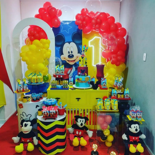 Decoração Mickey com número led