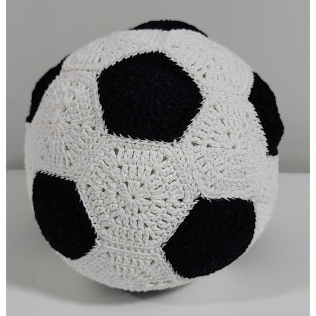 Bola de futebol crochê