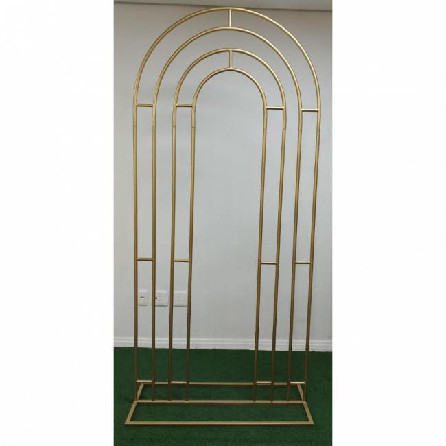 Painel arco romano dourado metal (CHAVE)