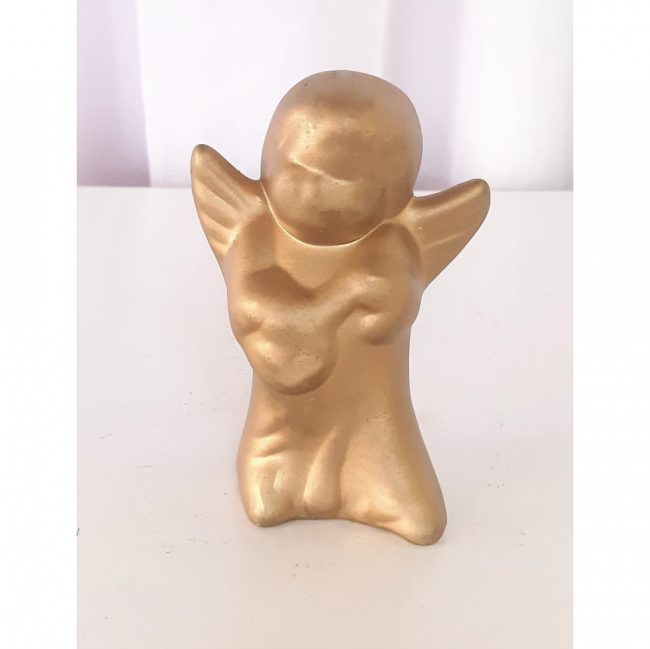 Anjo dourado de porcelana