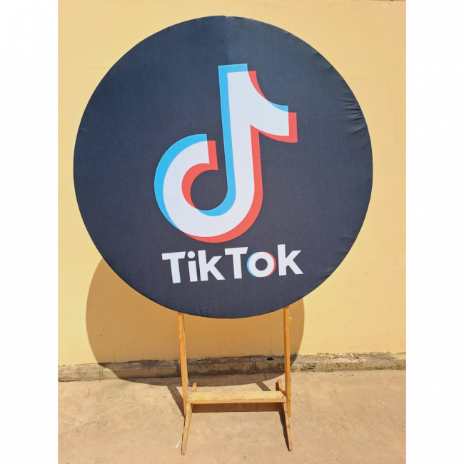 Painel+ tecido sublimado tik tok