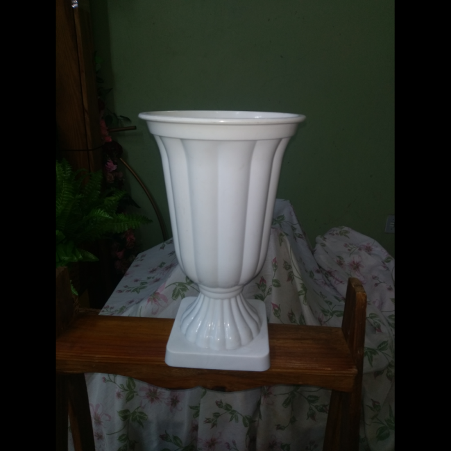 vaso branco plastico