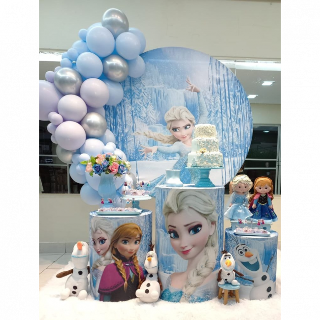 Kit pegue e monte Frozen com mini arco