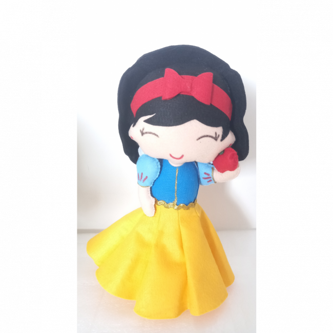 Branca de Neve em feltro  30 cm