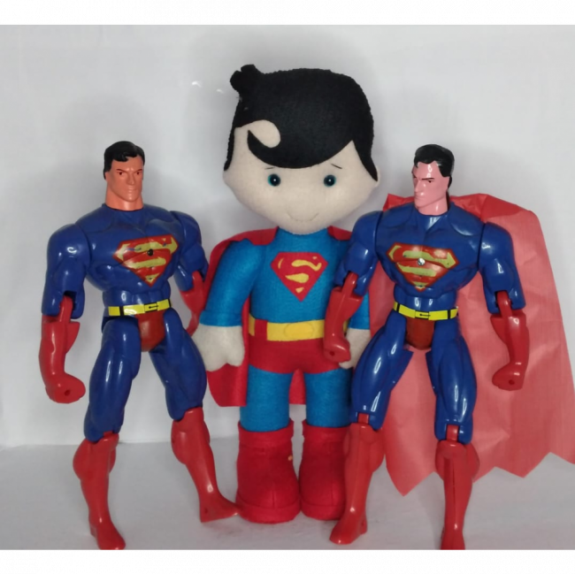 BONECO ARTICULADO DE PLASTICO SUPER-HOMEM