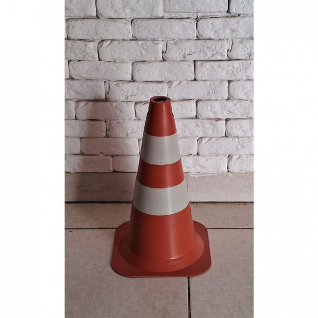 Cone de sinalização (carros) 50x28