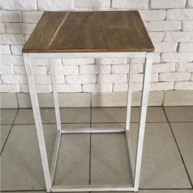 MESA CUBO BRANCA TAMPO CASTANHA P